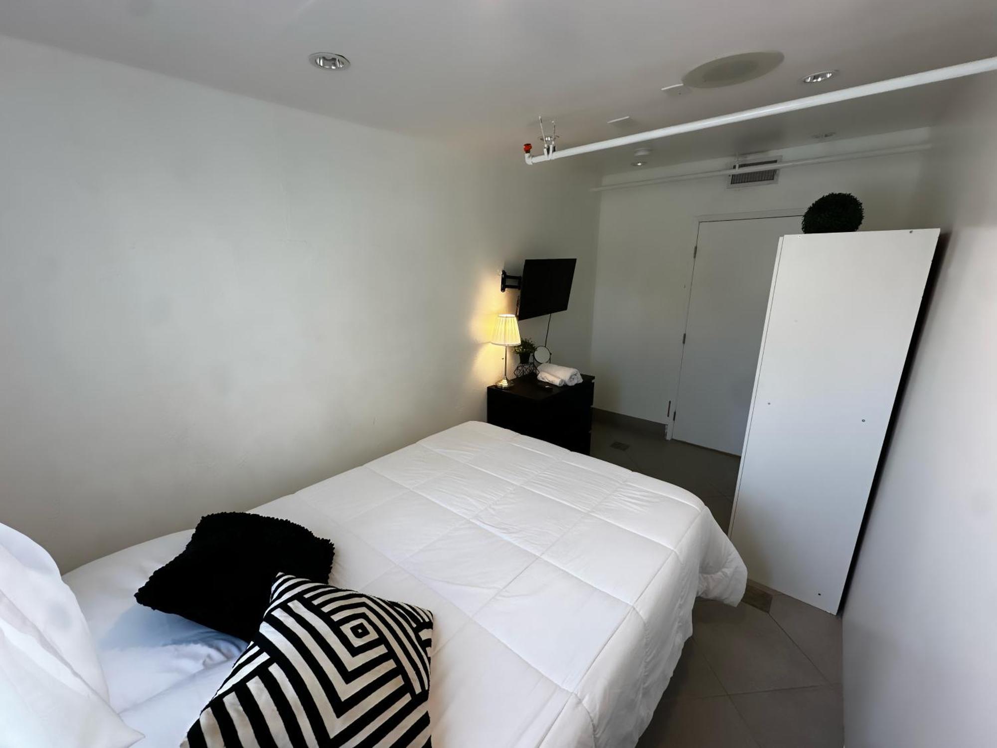 Culver City Hostel Los Angeles Exterior photo